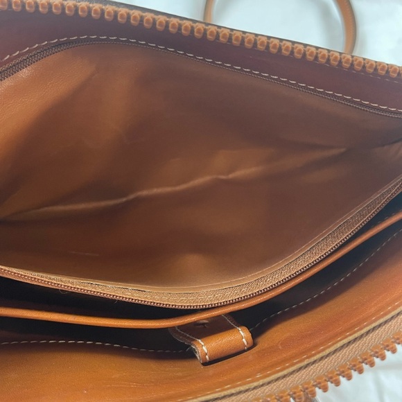 Vintage Dooney & Bourke All Weather Brown Leather Crossbody Bag - Picture 11 of 14